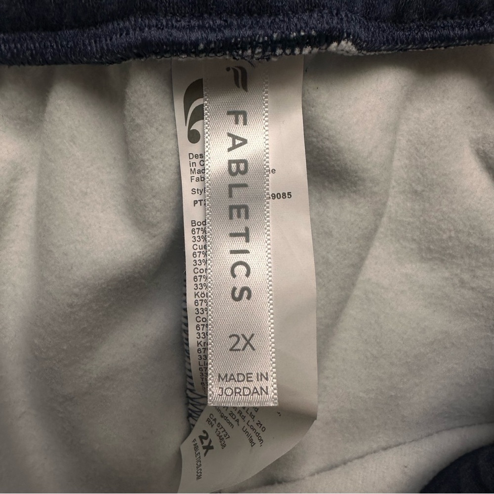 Fabletics Jogger Pants Womens 2X Navy Blue Fleece Lined Drawstring - Picture 7 of 7